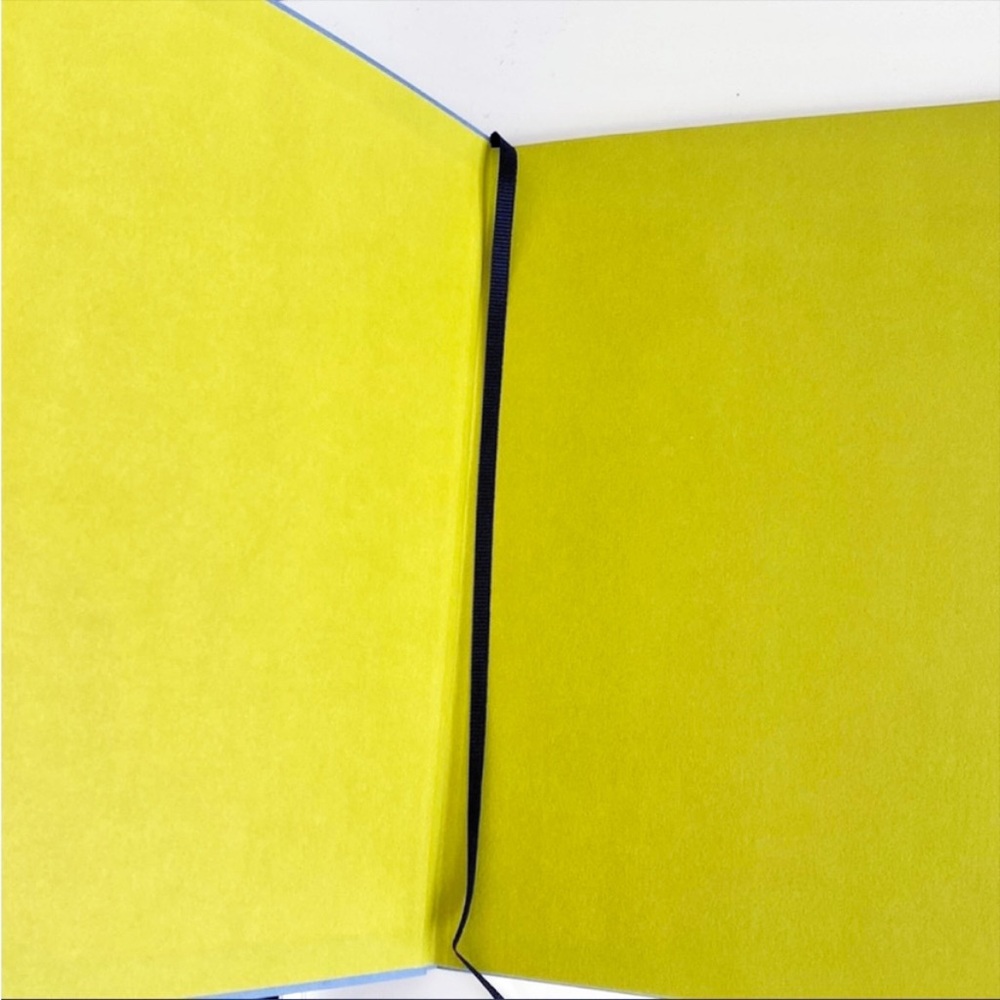 |SOLD| Gucci Limited Edition Journal/Notebook - Picture 4 of 7